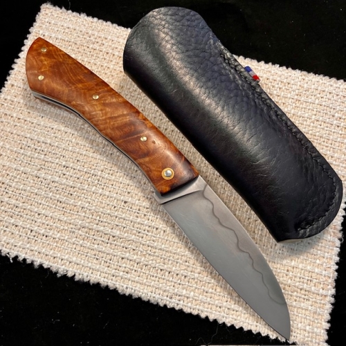 Couteau à cran forcé