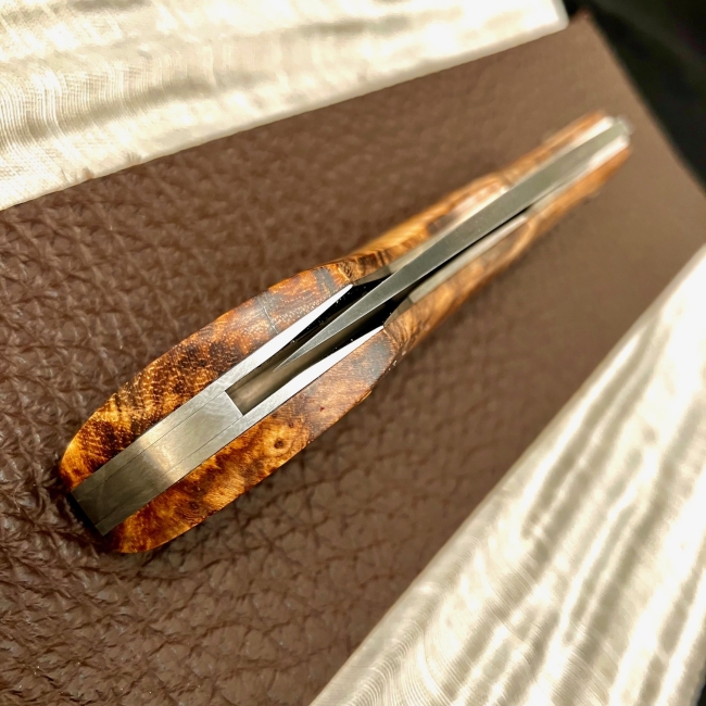 Couteau a cran forcé (vendu)