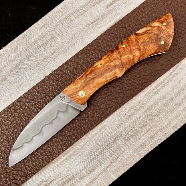 Couteau a cran forcé (vendu)