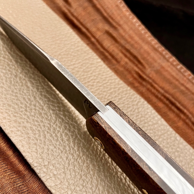 Couteau a cran forcé (vendu)