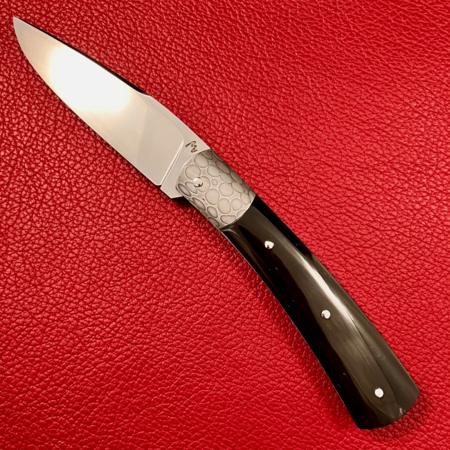 Couteau a cran forcé (vendu)